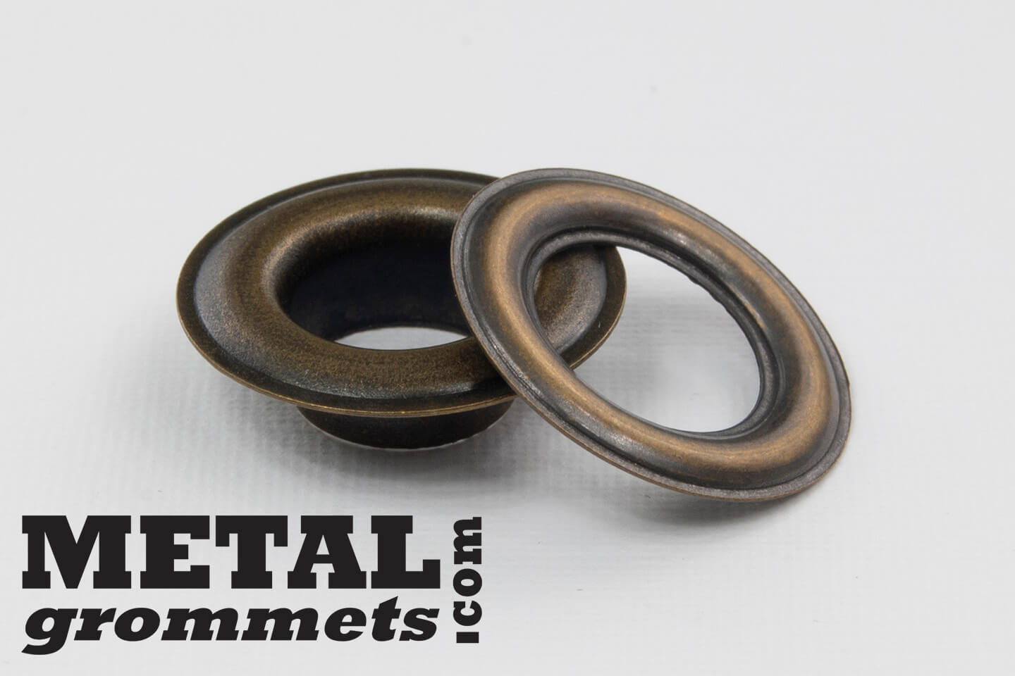 Self Piercing Metal Grommets Pneumatic